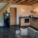 Gezellig Met Zwembad En Sauna In - Bellezelles 度假居