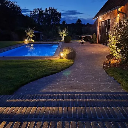 Holiday home Gezellig Met Zwembad En Sauna In - Bellezelles