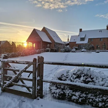度假居 Gezellig Met Zwembad En Sauna In - Bellezelles Ellezelles