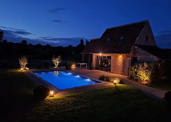 Gezellig Met Zwembad En Sauna In - Bellezelles Ellezelles