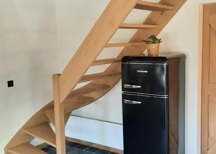 Holiday home Gezellig Met Zwembad En Sauna In - Bellezelles *