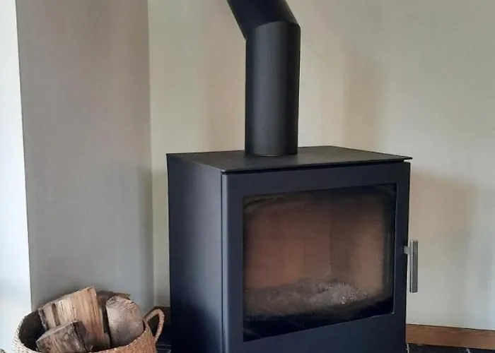 Holiday home Gezellig Met Zwembad En Sauna In - Bellezelles *